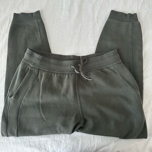 Lululemon Scuba High-Rise Jogger